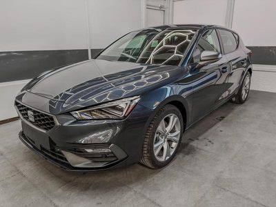 Nuova Seat Leon FR 2025 Grigio Berlina