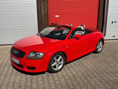 Usata Audi TT Roadster Sport 224 CV (164 kW) 2005 Oro Cabrio
