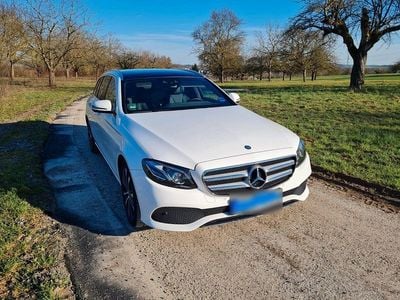 Gebraucht Mercedes E220 Avantgarde 194 PS (142 kW) 2017 Kombi