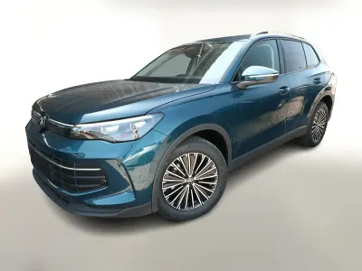 Neu VW Tiguan IQ Drive 150 PS (110 kW) 2026 Nightshade blue SUV