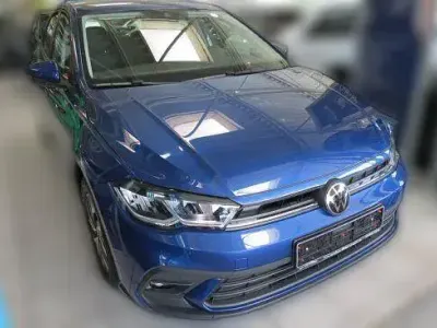Usata VW Polo Life 95 CV (69 kW) 2024 Blu Utilitaria