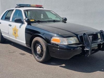 Occasion Ford Crown 250 PK (183 kW) 2011 Zwart Sedan