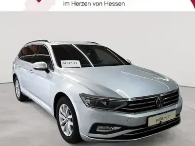 Gebraucht VW Passat Business 150 PS (110 kW) 2023 Silber Kombi
