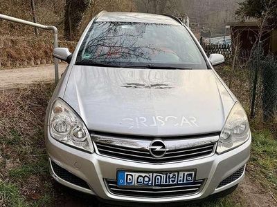 Gebraucht Opel Astra 110 PS (80 kW) 2008 Silber Kombi