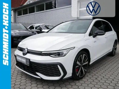 Gebraucht VW Golf VIII GTE 272 PS (200 kW) 2025 Pure white (weiß) Limousine
