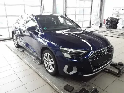 Gebraucht Audi A3 Advanced 150 PS (110 kW) 2023 Blau Limousine