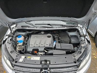Gebraucht VW Touran 2011 Silber Van / Kleinbus