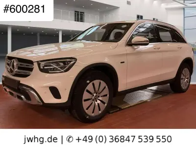Gebraucht Mercedes GLC300e 306 PS (225 kW) 2021 Weiß SUV