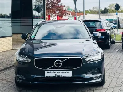 Gebraucht Volvo V90 Momentum 190 PS (139 kW) 2017 Grau Kombi