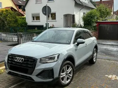 Gebraucht Audi Q2 Advanced Plus 110 PS (80 kW) 2023 Grau SUV