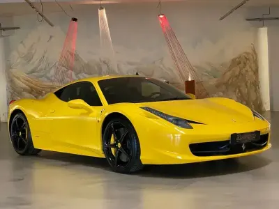 Usata Ferrari 458 565 CV (415 kW) 2011 Giallo Coupé