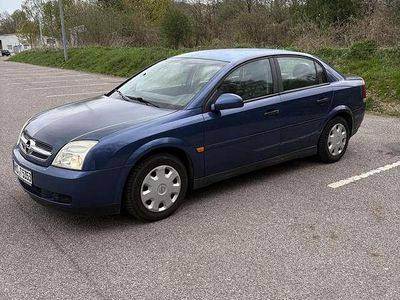 Usata Opel Vectra GTS 122 CV (89 kW) 2002 Blu Berlina