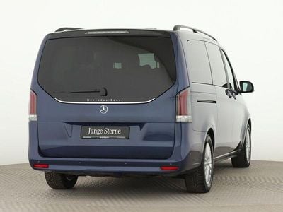 Second-hand Mercedes V220 Style 163 CP (119 kW) 2025 Albastru Monovolum