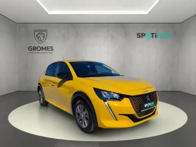 Gebraucht Peugeot e-208 Allure 100 kW (136 PS) 2024 Gelb Kleinwagen