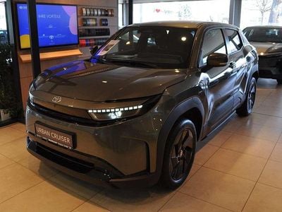 Neu Toyota Urban Cruiser 127 kW (174 PS) 2026 Pine green SUV