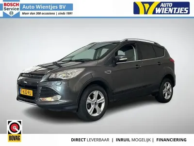 Gebraucht Ford Kuga Titanium 150 PS (110 kW) 2016 Grau SUV