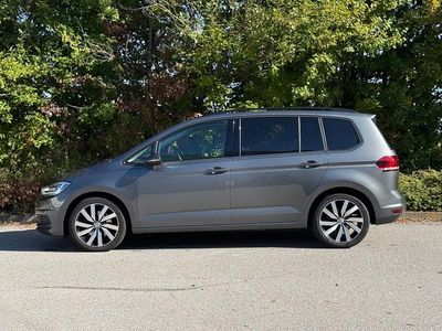Gebraucht VW Touran R-line 116 PS (85 kW) 2019 Grau Van / Kleinbus