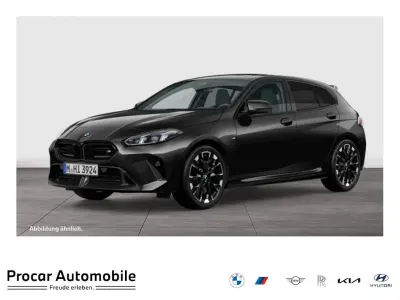 Neu BMW M135 M Sport 300 PS (220 kW) 2026 Schwarz Kleinwagen