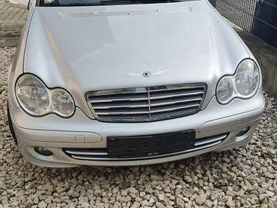Mercedes C220
