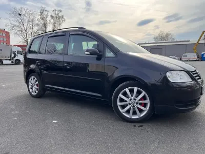 Gebraucht VW Touran 140 PS (102 kW) 2004 Schwarz Van / Kleinbus
