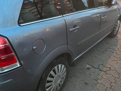 Grau Gebraucht 2007 Opel Astra Van / Kleinbus | 3.000 €