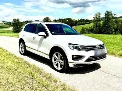 Gebraucht VW Touareg R-line 262 PS (192 kW) 2015 Weiß SUV