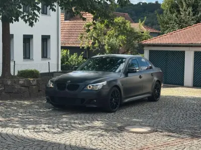Gebraucht BMW 530 235 PS (172 kW) 2008 Schwarz Limousine
