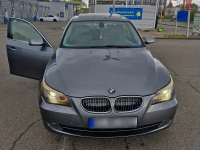 Gebraucht BMW 523 Sport Line 190 PS (139 kW) 2008 Silber Limousine