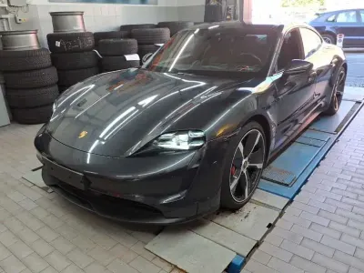 Gebraucht Porsche Taycan 4S 419 kW (571 PS) 2020 Grau Limousine