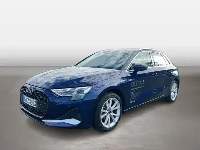Gebraucht Audi A3 Advanced Plus 150 PS (110 kW) 2025 Blau Limousine