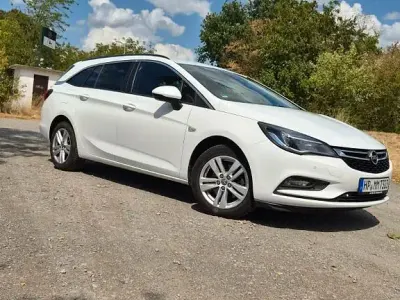 Gebraucht Opel Astra 136 PS (100 kW) 2019 Weiß Kombi
