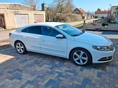 Gebraucht VW Passat 177 PS (130 kW) 2014 Weiß Coupé