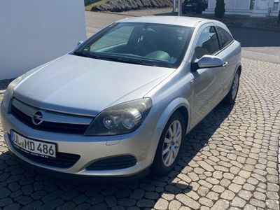Opel Astra GTC