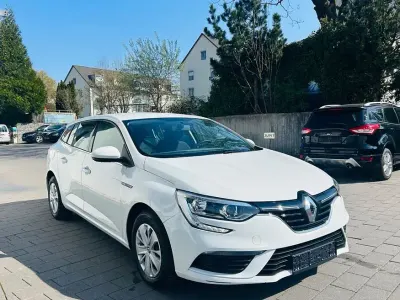 Usata Renault Mégane Life 116 CV (85 kW) 2018 Bianco Berlina