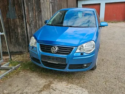Gebraucht VW Polo 64 PS (47 kW) 2006 Blau Kleinwagen