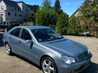 Gebraucht Mercedes C200 122 PS (89 kW) 2006 Grau Limousine