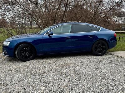 Gebraucht Audi A5 Sportback Comfort 177 PS (130 kW) 2016 Blau Kleinwagen