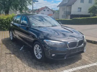 Gebraucht BMW 118 Advantage 150 PS (110 kW) 2017 Schwarz Kleinwagen