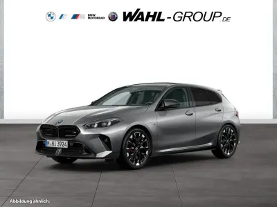 Neu BMW M135 Performance 300 PS (220 kW) 2026 Silber Kleinwagen