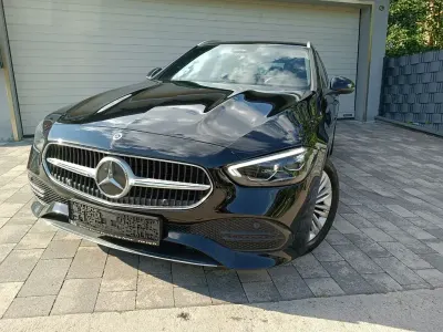 Gebraucht Mercedes 200 163 PS (119 kW) 2023 Schwarz Kombi