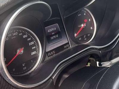 Mercedes V220