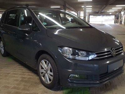 Gebraucht VW Touran Comfortline 150 PS (110 kW) 2021 Grau Van / Kleinbus
