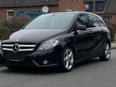 Usata Mercedes B180 AMG Edition 1 122 CV (89 kW) 2012 Nero Monovolume
