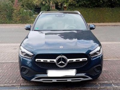 Mercedes GLA220