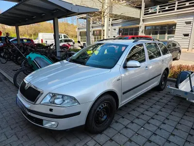 Gebraucht Skoda Octavia 140 PS (102 kW) 2008 Grau Kombi
