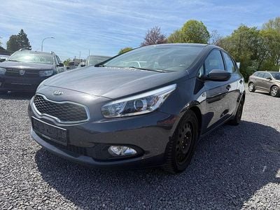 Second-hand Kia Ceed 135 CP (99 kW) 2013 Negru Hatchback