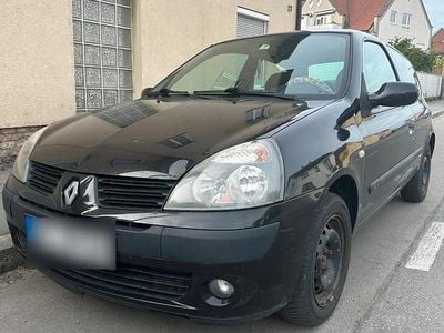 Usata Renault Clio 75 CV (55 kW) 2004 Nero Utilitaria