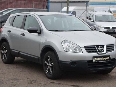 Gebraucht Nissan Qashqai Visia 114 PS (83 kW) 2009 Silber SUV