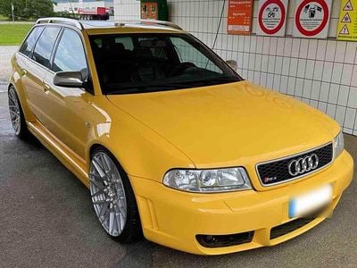 Usata Audi RS4 265 CV (194 kW) 1999 Giallo Station wagon
