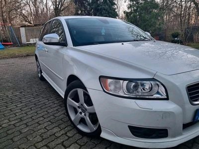 Gebraucht Volvo V50 109 PS (80 kW) 2012 Weiß Kombi